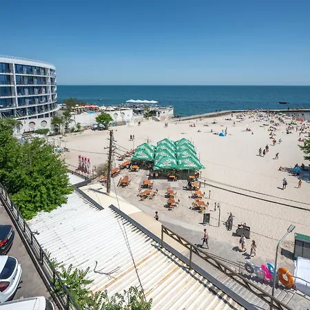 Apartment 10 шагов до моря - Steps To The Sea Odesa