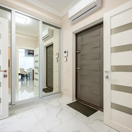 10 шагов до моря - Steps To The Sea Apartment