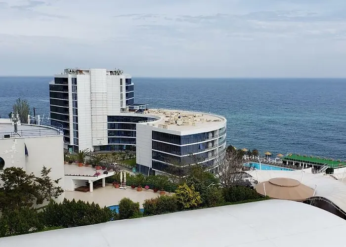 10 шагов до моря - Steps To The Sea *