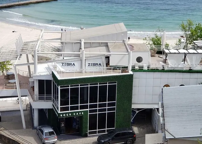 10 шагов до моря - Steps To The Sea Daire *